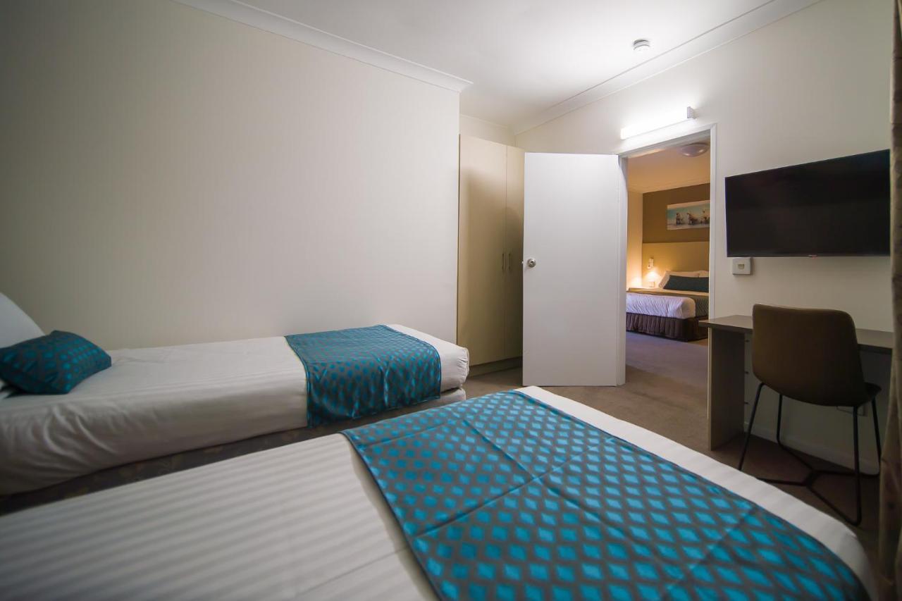 Hamilton'S Queanbeyan Motel מראה חיצוני תמונה