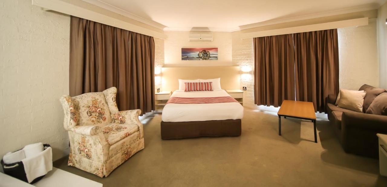 Hamilton'S Queanbeyan Motel מראה חיצוני תמונה