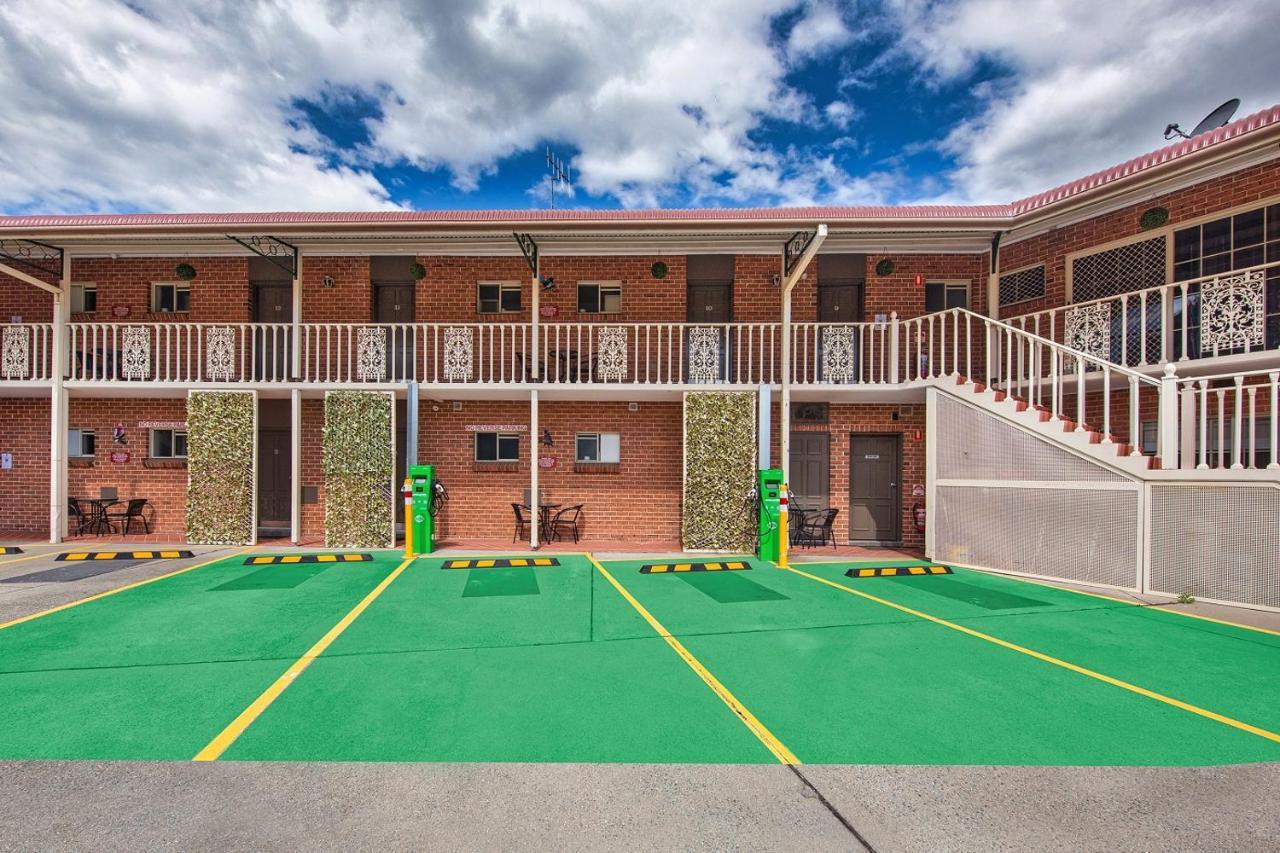 Hamilton'S Queanbeyan Motel מראה חיצוני תמונה